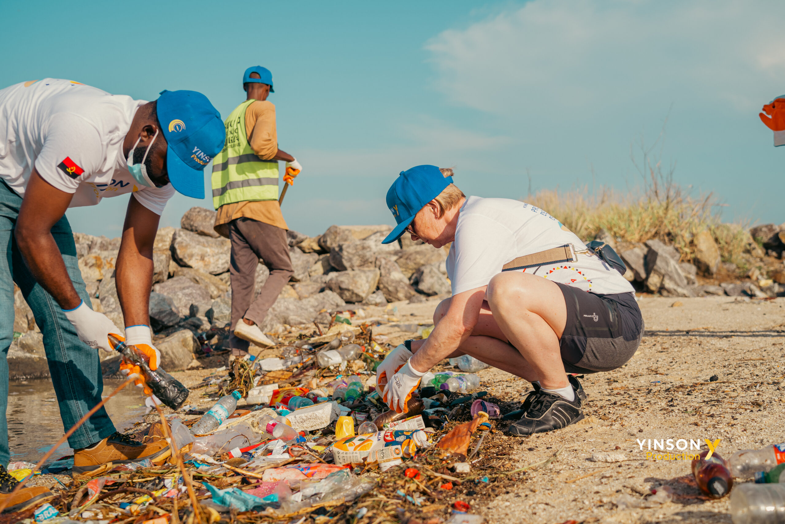 Yinson-Production-Angola-Champions-Beach-Clean-Up-as-Part-ofWaves-of-Change-Initiative-6