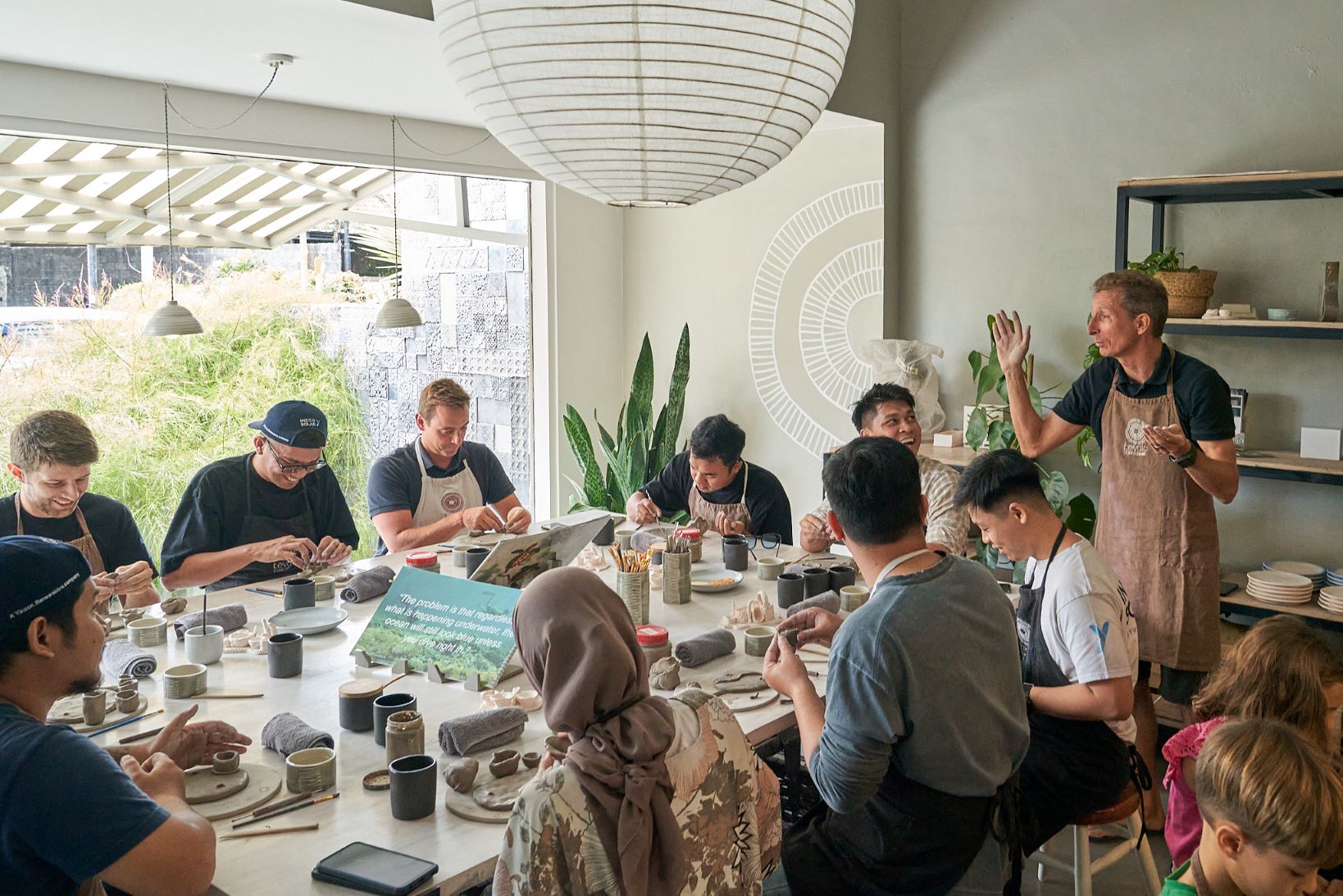 Inecosolar-participates-in-conservation-efforts-to-protect-waters-and-reefs-in-Bali-4